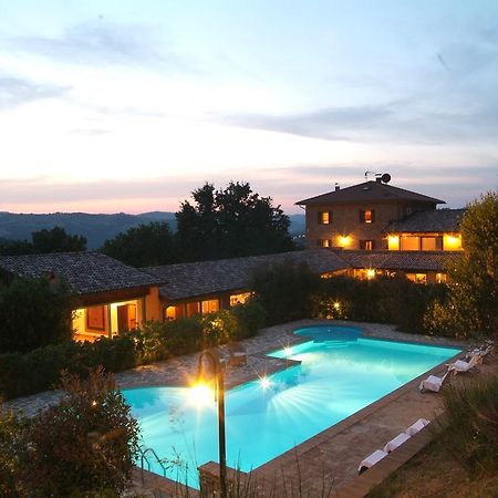 Hôtel Le Torracce Agriturismo Olistico à Valfabbrica Extérieur photo