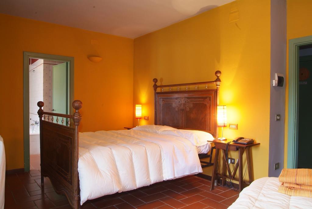 Hôtel Le Torracce Agriturismo Olistico à Valfabbrica Extérieur photo